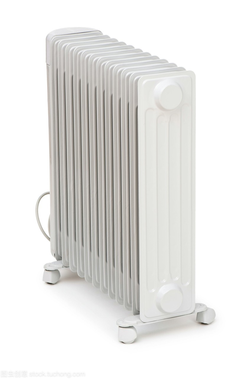 油散熱器在白色背景上隔離